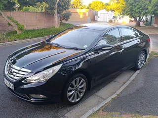 Hyundai Sonata only 93,000km