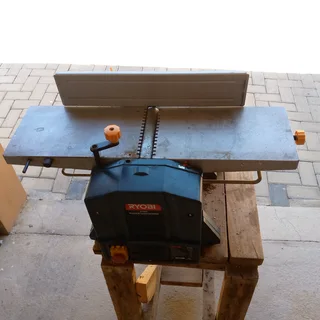 Ryobi planer thicknesser