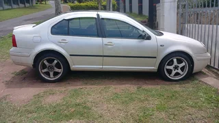 2004 Volkswagen Jetta Mk4 (Engine starts - Won&#39;t go into gear)