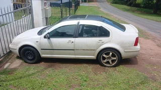 2004 Volkswagen Jetta Mk4 (Engine starts - Won&#39;t go into gear)