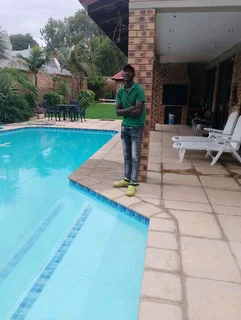 WELL EXPERIENCED GARDENER URGENTLY NEED AJOB