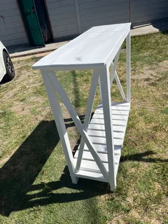 Table - Ad posted by Charlene Stevens