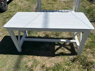 Table - Ad posted by Charlene Stevens