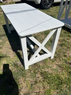 Table - Ad posted by Charlene Stevens