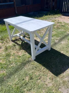 Table - Ad posted by Charlene Stevens