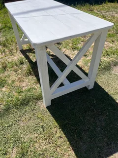 Table - Ad posted by Charlene Stevens