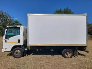 ISUZU NMR250 AMT CLOSED BODY