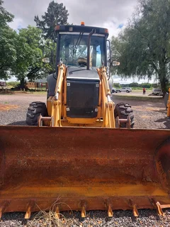 CASE 580 SUPER R 4X4 TLB