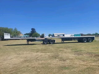 PARAMOUNT SUPERLINK FLATDECK TRAILER