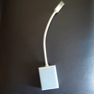 Mini-displayport to VGA Adapter