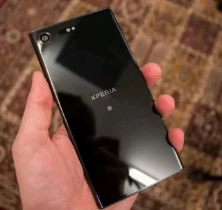 Sony XPERIA XZ Premium  For sale(Selling As Faulty)