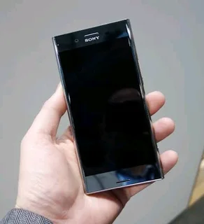 Sony XPERIA XZ Premium  For sale(Selling As Faulty)