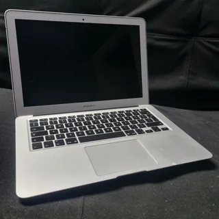 Core i5 Macbook Air(Selling As Faulty)