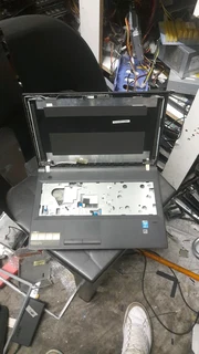 Sithenga amalaptops afile