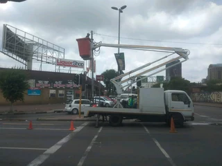 **0836790109**Cherry Picker truck for Hire #