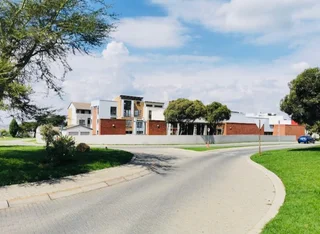 Room to rent in a 2bed 2bath duplex