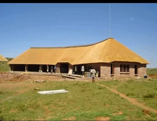 Thatch lapa and swimming pools good prices