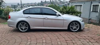 BMW E90 335i