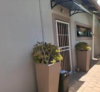 SPACIOUS, MODERN, SELF CONTAINED, FURNISHED BACHELOR FLAT IN DAN PIENAAR