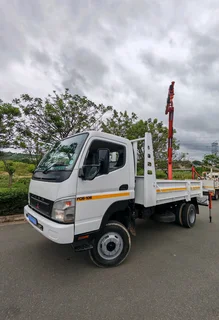 Mitsubishi Fuso Canter Fg6-106 4x4 Crane Truck