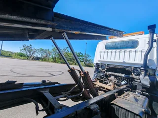 2015 NISSAN UD 40L ROLLBACK FOR SALE