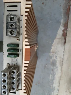 Audio bank amplifier