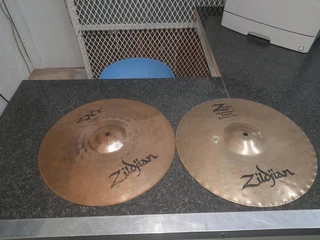 Zildjian top and bottom high hat symbols 85Feb25