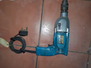 800 watts Makita Drill 101Feb 25