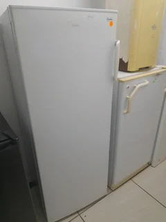 Midea Upright Freezer 58Mar25
