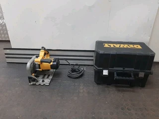 Dewalt DW5520-QS Plunge saw 109Mar25