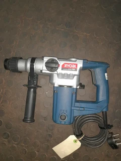 Ryobi 1050 watts Rotary hammer drill 137Mar25