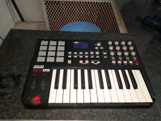 Akai professional midi keyboard 142Mar25