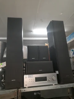 Sony Ampliefer with speakers 162Mar25