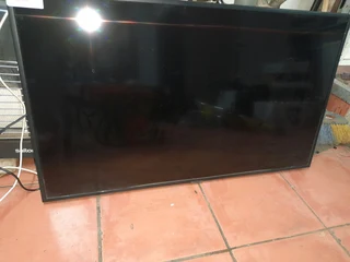 Samsung 43 inch smart TV with Remote 142Jan25