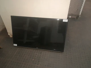 L.G 42 inch TV with Remote 102Apr25