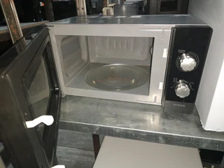 Dixon 20liter microwave 116Mar24