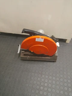 Makita portable cutt-off machine 114Apr24