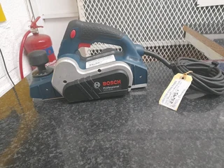 Bosch 630watts planer 118Apr24
