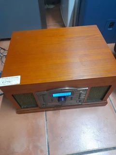 Crosley turntable combo with charger 12May24