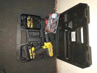 DeWalt cordless drill 131May24