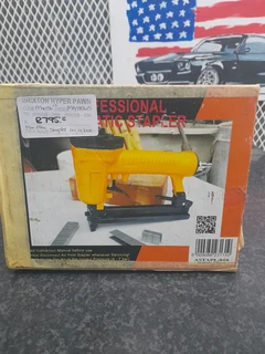 Mac Afric stapler in box