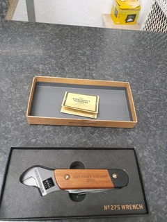 GENTLEMENS hardware wrench 111July24