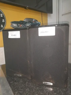 Polkaudio TSi100 bookshelf speakers 162July24