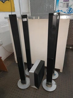 4x Taĺl boy speakers with Sub 57Aug24