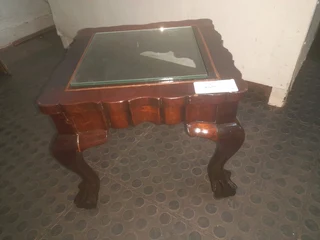 Ball and claw side table (37cmx37cmx32cm)60Oct24