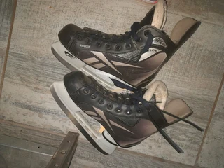 Reebok ice skates size 5 33Nov24