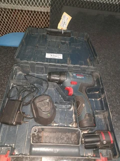 Bosch cordless drill with charger 73Dec24