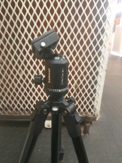 Hahnel tripod 33June25