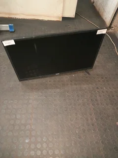 32 inch TV with Remote 106June25