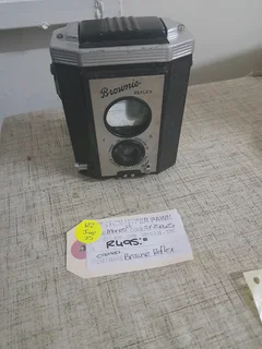 Brownie Reflex camera 122June25
